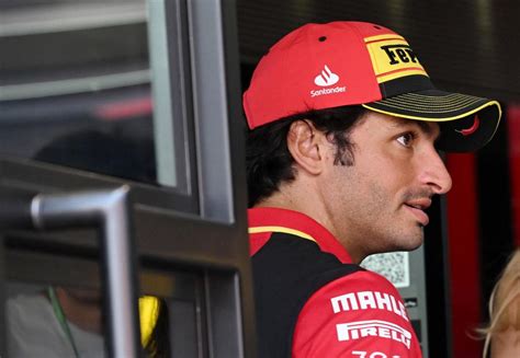 Carlos Sainz detiene a los ladrones que le robaron un .